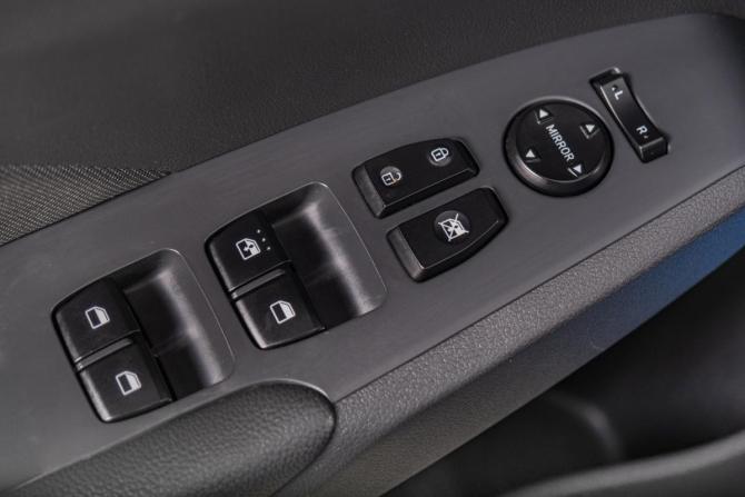 Hyundai Solaris II с пробегом 2019 года, цена 1 359 000 рублей, 150000 км, седан, Автокод Объявления