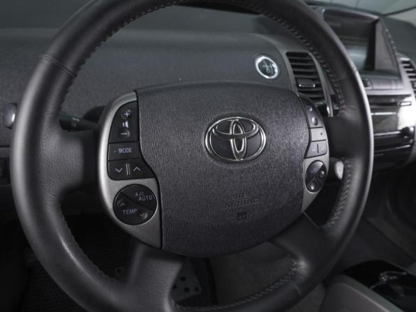Toyota Prius II Рестайлинг (XW20) с пробегом 2008 года, цена 695 000 рублей, 266165 км, лифтбек, Автокод Объявления