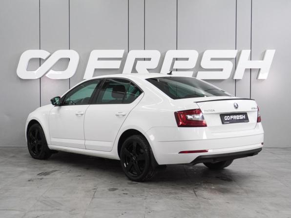 Skoda Octavia III (A7) Рестайлинг с пробегом 2018 года, цена 1 696 000 рублей, 178488 км, лифтбек, Автокод Объявления