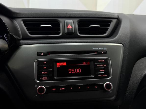 Kia Rio III Рестайлинг с пробегом 2017 года, цена 1 210 000 рублей, 88900 км, седан, Автокод Объявления