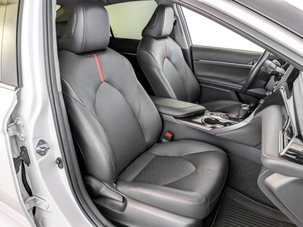 Toyota Camry VIII (XV70) Рестайлинг с пробегом 2022 года, цена 3 485 000 рублей, 44765 км, седан, Автокод Объявления