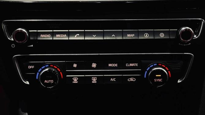 Kia Optima IV Рестайлинг с пробегом 2018 года, цена 1 650 000 рублей, 161036 км, седан, Автокод Объявления