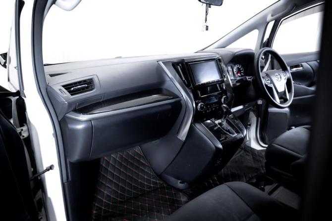 Toyota Alphard III с пробегом 2016 года, цена 3 199 000 рублей, 193132 км, минивэн, Автокод Объявления