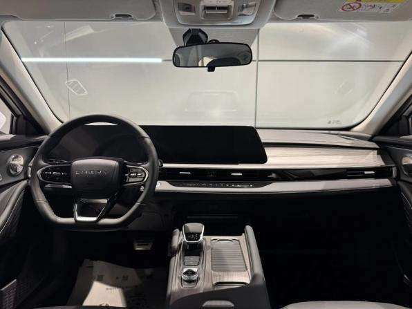 Chery Arrizo 8 с пробегом 2026 года, цена 2 300 000 рублей, 100 км, седан, Автокод Объявления