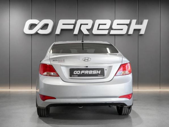 Hyundai Solaris I Рестайлинг с пробегом 2016 года, цена 1 000 000 рублей, 124858 км, седан, Автокод Объявления