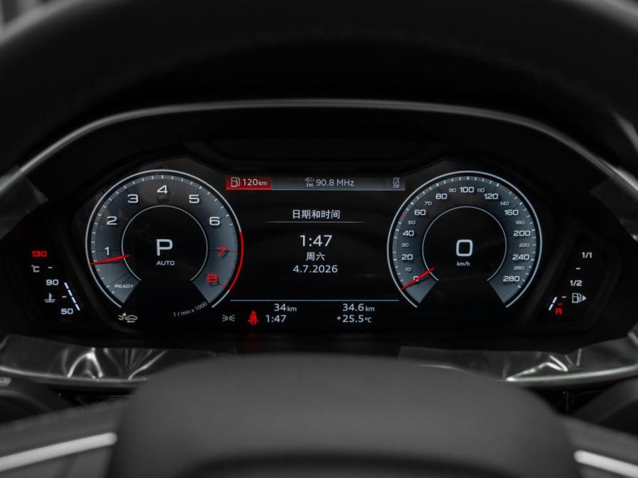 Audi Q3 II (F3) Москва  - изображение 12