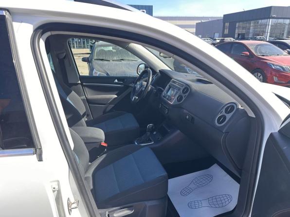 Volkswagen Tiguan I Рестайлинг с пробегом 2013 года, цена 1 316 000 рублей, 176422 км, внедорожник, Автокод Объявления