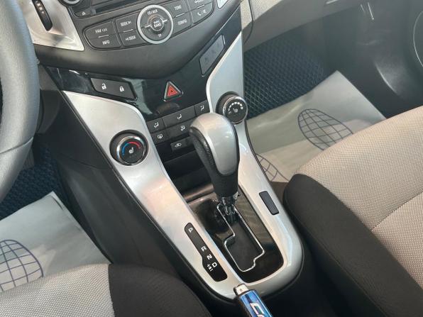 Chevrolet Cruze I Рестайлинг с пробегом 2013 года, цена 645 000 рублей, 256806 км, седан, Автокод Объявления