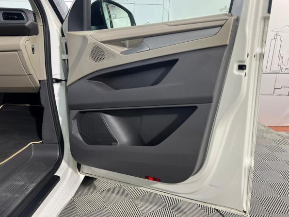 Volkswagen Multivan T7 с пробегом 2022 года, цена 6 700 000 рублей, 83889 км, минивэн, Автокод Объявления