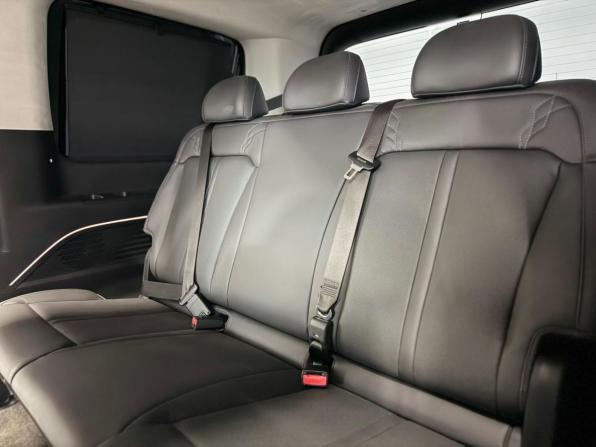 Hyundai Staria I с пробегом 2024 года, цена 5 490 000 рублей, 27899 км, минивэн, Автокод Объявления