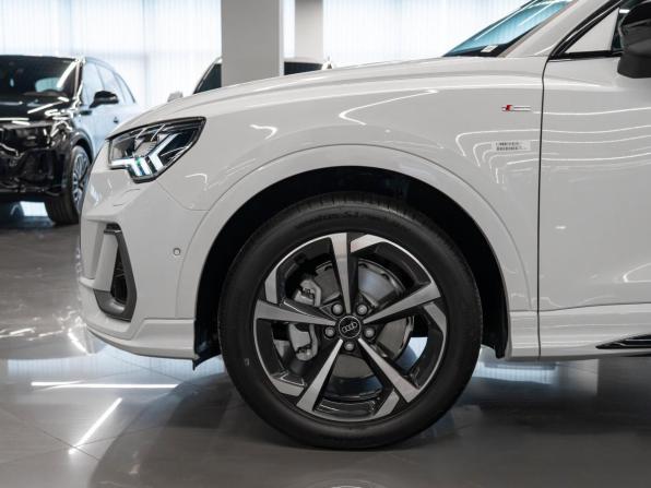 Audi Q3 II (F3) с пробегом 2025 года, цена 4 950 000 рублей, 12 км, внедорожник, Автокод Объявления