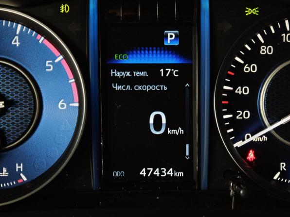 Toyota Fortuner II Рестайлинг с пробегом 2021 года, цена 4 395 000 рублей, 47432 км, внедорожник, Автокод Объявления