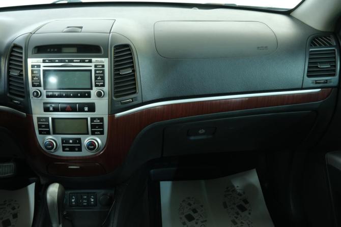Hyundai Santa Fe II с пробегом 2008 года, цена 1 359 000 рублей, 240000 км, внедорожник, Автокод Объявления