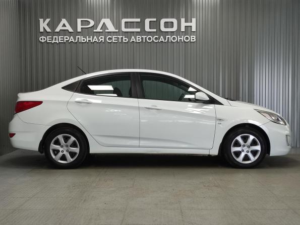 Hyundai Solaris I с пробегом 2014 года, цена 1 039 000 рублей, 163868 км, седан, Автокод Объявления