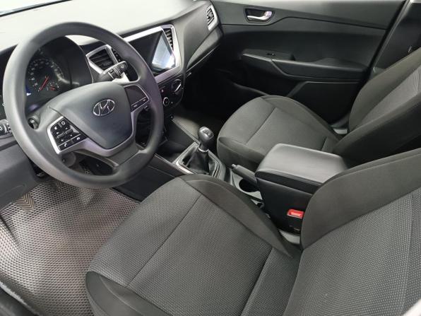 Hyundai Solaris II Рестайлинг с пробегом 2021 года, цена 1 490 000 рублей, 74488 км, седан, Автокод Объявления