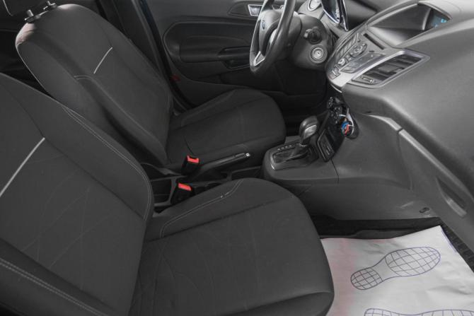 Ford Fiesta Mk6 Рестайлинг с пробегом 2016 года, цена 669 000 рублей, 211000 км, хэтчбек, Автокод Объявления