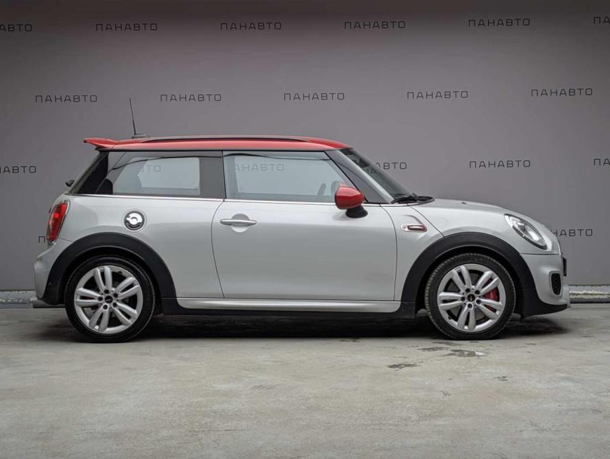 Mini Hatch III (F55/F56) Москва  - изображение 4