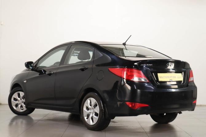 Hyundai Solaris I Рестайлинг с пробегом 2016 года, цена 779 000 рублей, 173000 км, седан, Автокод Объявления