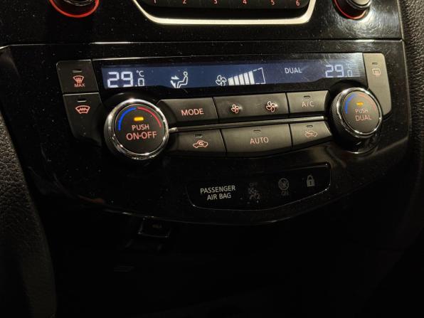 Nissan Qashqai II с пробегом 2017 года, цена 1 379 000 рублей, 182101 км, внедорожник, Автокод Объявления