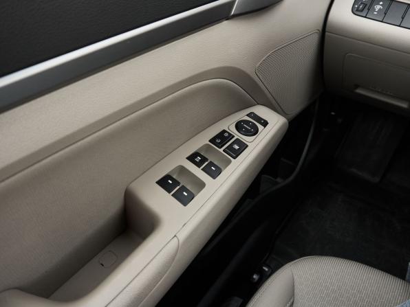 Hyundai Elantra VI (AD) с пробегом 2016 года, цена 1 248 000 рублей, 189500 км, седан, Автокод Объявления