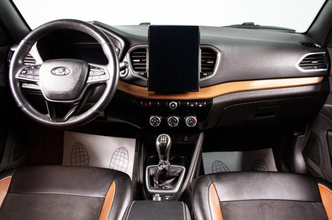 Lada (ВАЗ) Vesta I Рестайлинг (NG) с пробегом 2023 года, цена 1 399 000 рублей, 131000 км, седан, Автокод Объявления