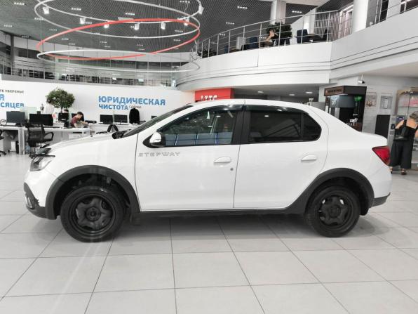 Renault Logan II Рестайлинг с пробегом 2019 года, цена 899 000 рублей, 183290 км, седан, Автокод Объявления
