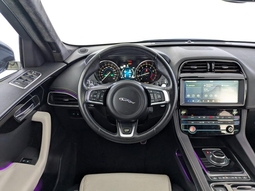 Jaguar F-Pace I Москва  - изображение 22