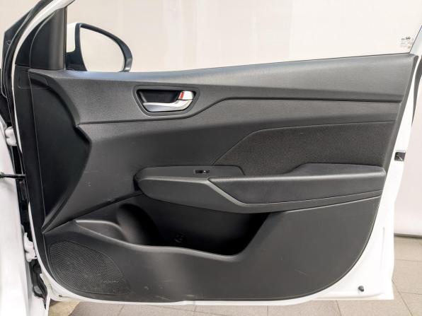 Hyundai Solaris II Рестайлинг с пробегом 2022 года, цена 1 445 000 рублей, 86505 км, седан, Автокод Объявления