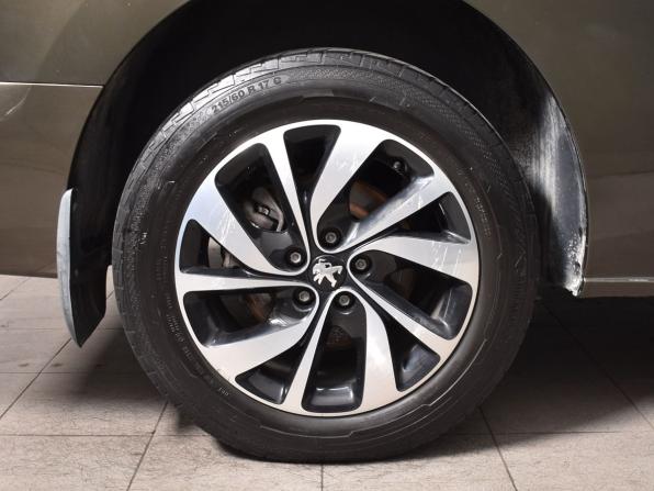 Peugeot Traveller I с пробегом 2018 года, цена 3 494 995 рублей, 73330 км, минивэн, Автокод Объявления