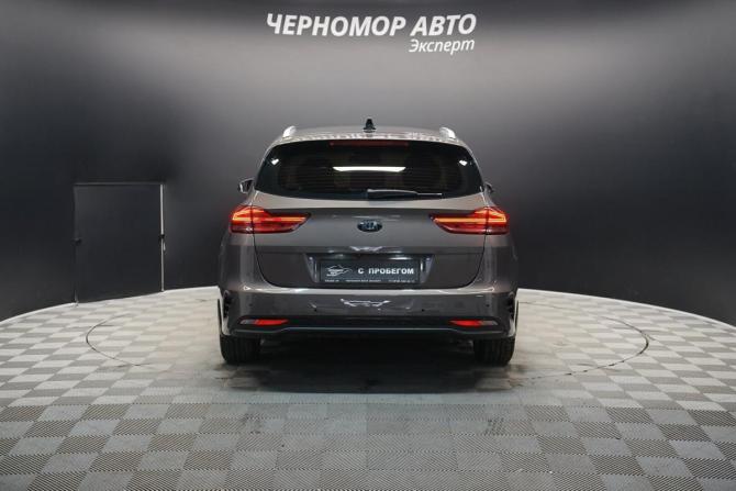 Kia Ceed III с пробегом 2019 года, цена 1 790 000 рублей, 110297 км, универсал, Автокод Объявления