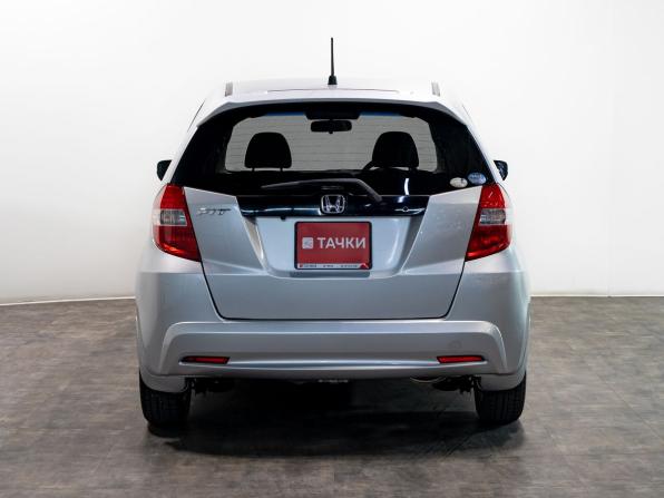 Honda Fit II с пробегом 2012 года, цена 1 055 000 рублей, 70210 км, хэтчбек, Автокод Объявления