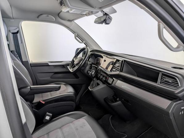 Volkswagen Multivan T6 Рестайлинг с пробегом 2021 года, цена 6 000 000 рублей, 120666 км, минивэн, Автокод Объявления