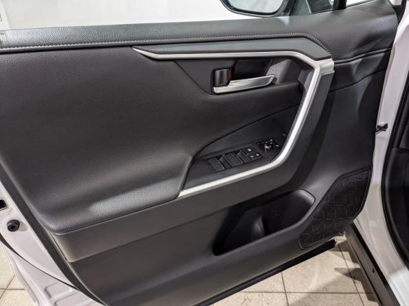 Toyota RAV4 V (XA50) с пробегом 2019 года, цена 3 230 000 рублей, 101545 км, внедорожник, Автокод Объявления