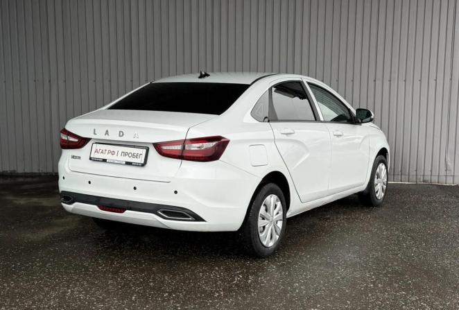 Lada (ВАЗ) Vesta I Рестайлинг (NG) с пробегом 2023 года, цена 985 000 рублей, 125379 км, седан, Автокод Объявления