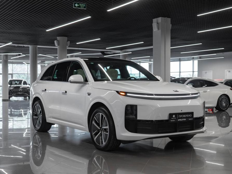 Li Auto (Lixiang) L6 Москва  - изображение 2