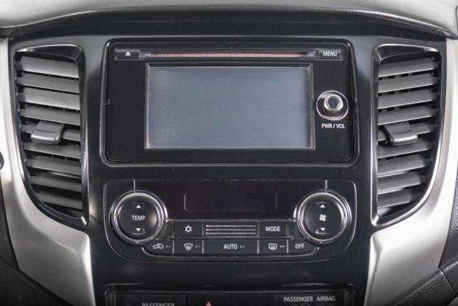 Mitsubishi L200 V с пробегом 2017 года, цена 2 899 000 рублей, 233000 км, offers.body_type.unknown, Автокод Объявления