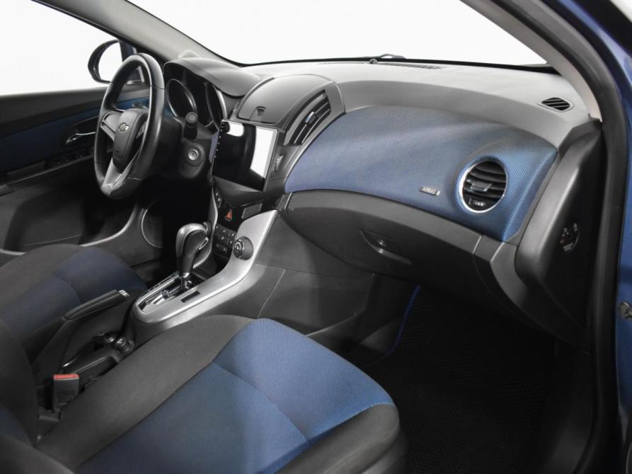 Chevrolet Cruze I Рестайлинг Санкт-Петербург  - изображение 13