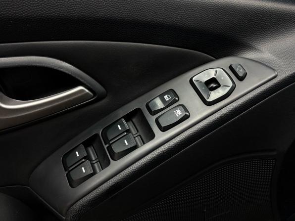 Hyundai ix35 I с пробегом 2010 года, цена 1 069 900 рублей, 167396 км, внедорожник, Автокод Объявления