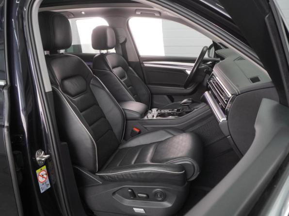 Volkswagen Touareg III с пробегом 2020 года, цена 4 999 000 рублей, 105901 км, внедорожник, Автокод Объявления