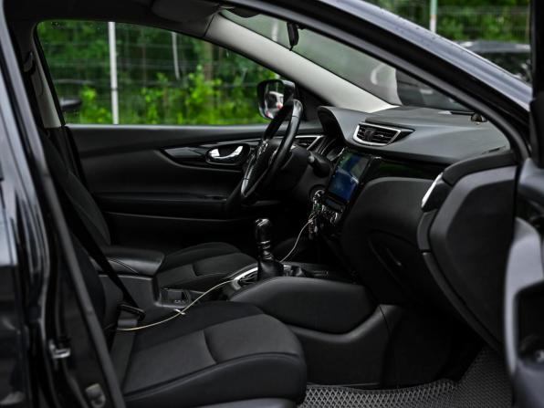 Nissan Qashqai II с пробегом 2017 года, цена 1 350 000 рублей, 137974 км, внедорожник, Автокод Объявления