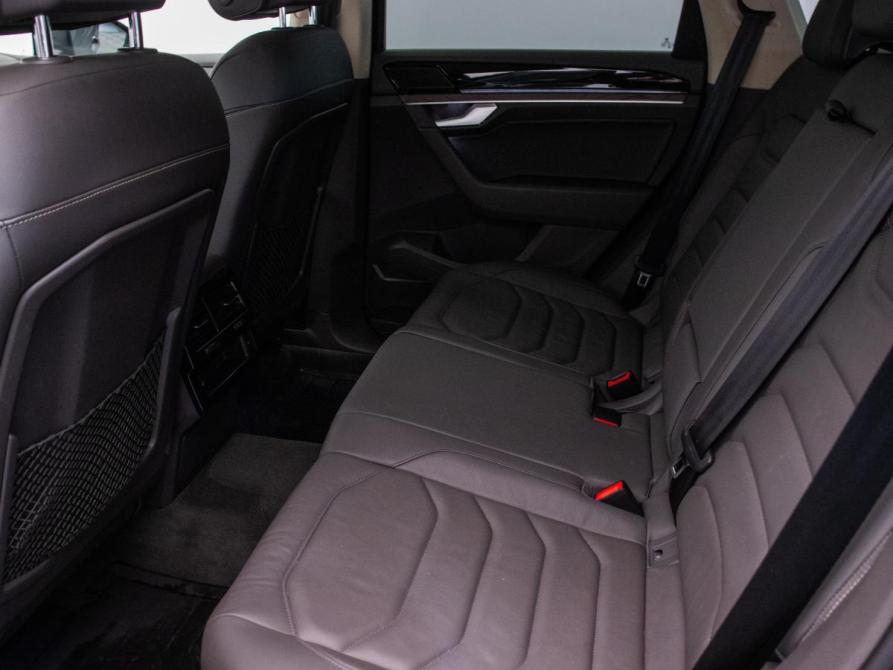 Volkswagen Touareg III Москва  - изображение 11