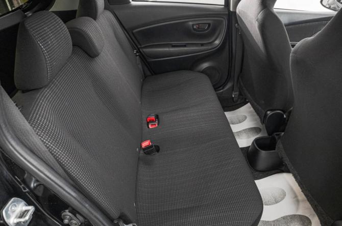 Toyota Vitz III (XP130) Рестайлинг 2 с пробегом 2018 года, цена 999 000 рублей, 73000 км, хэтчбек, Автокод Объявления