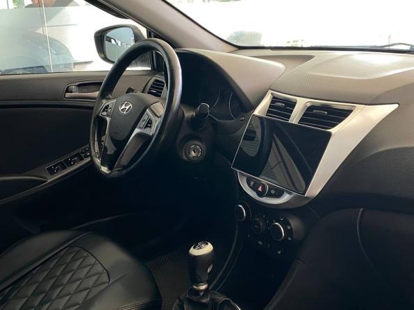 Hyundai Solaris I Рестайлинг с пробегом 2014 года, цена 845 000 рублей, 197613 км, седан, Автокод Объявления