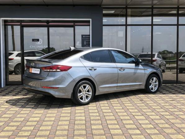 Hyundai Elantra VI (AD) с пробегом 2018 года, цена 1 287 000 рублей, 169680 км, седан, Автокод Объявления