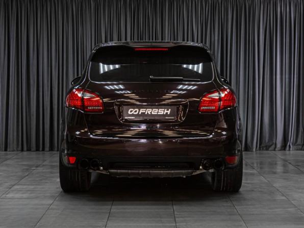 Porsche Cayenne II (958) с пробегом 2010 года, цена 1 889 000 рублей, 265232 км, внедорожник, Автокод Объявления