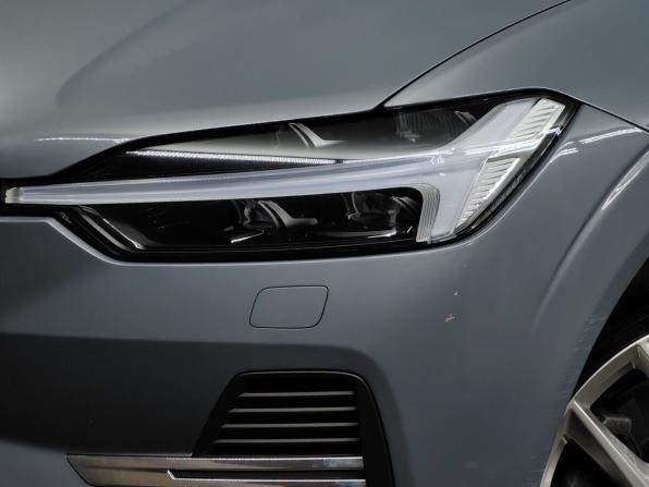 Volvo XC60 II Рестайлинг с пробегом 2021 года, цена 4 050 000 рублей, 100673 км, внедорожник, Автокод Объявления