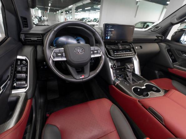 Toyota Land Cruiser 300 Series с пробегом 2025 года, цена 14 200 000 рублей, 50 км, внедорожник, Автокод Объявления