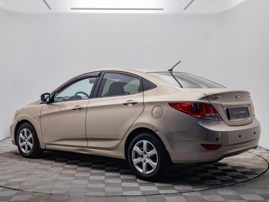 Hyundai Accent IV Москва  - изображение 3