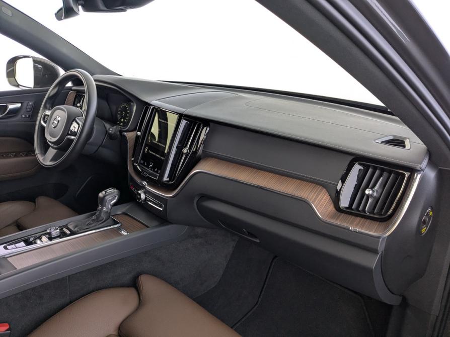Volvo XC60 II Москва  - изображение 24