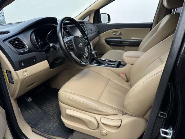 Kia Carnival III с пробегом 2019 года, цена 2 520 000 рублей, 143457 км, минивэн, Автокод Объявления